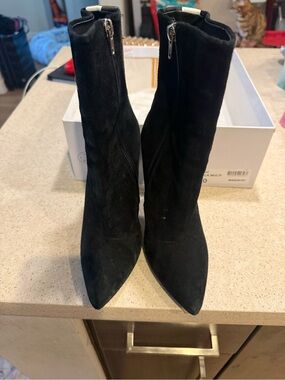 Steve Madden Black Suede Pointed Ankle Heeled Boots